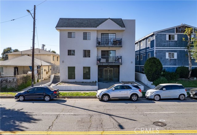 Detail Gallery Image 6 of 40 For 7437 Haskell Ave, Van Nuys,  CA 91406 - – Beds | – Baths