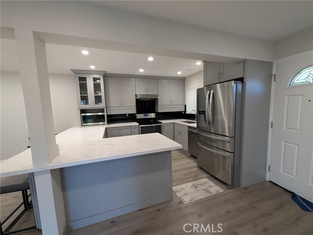 Detail Gallery Image 4 of 14 For 2118 via Puerta #B,  Laguna Woods,  CA 92637 - 2 Beds | 2 Baths