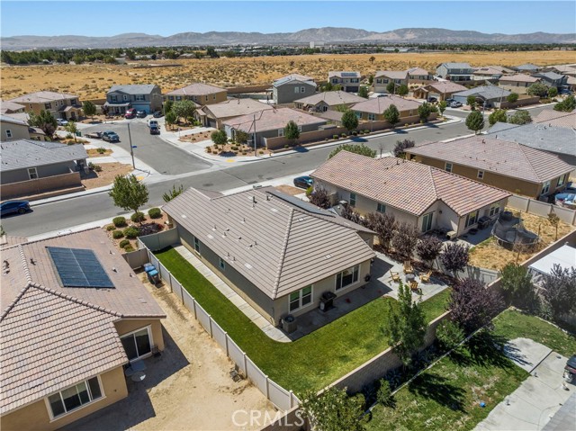 Detail Gallery Image 6 of 50 For 3625 Garnet Ln, Lancaster,  CA 93535 - 4 Beds | 2 Baths