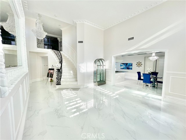 Detail Gallery Image 3 of 26 For 1204 Thoroughbred, Norco,  CA 92860 - 5 Beds | 3/1 Baths