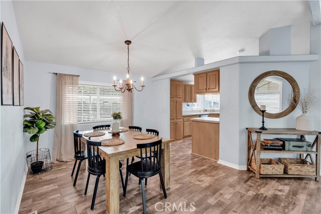 Detail Gallery Image 7 of 21 For 1550 Rimpau Ave #152,  Corona,  CA 92881 - 3 Beds | 2 Baths