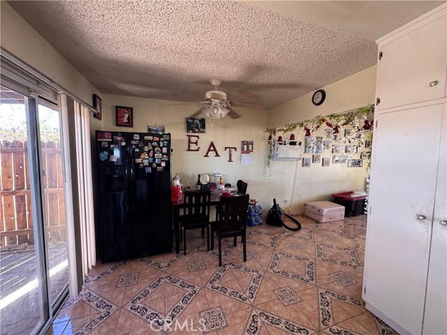 Detail Gallery Image 5 of 19 For 761 Arbor Way, Barstow,  CA 92311 - 3 Beds | 2 Baths