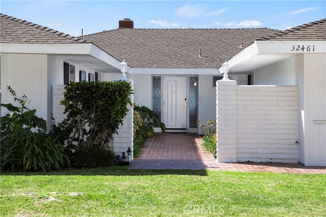 32461 Mediterranean Drive, Dana Point CA: https://media.crmls.org/medias/c99c5689-0503-4979-b796-96001ca56c2c.jpg