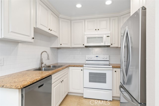 Detail Gallery Image 4 of 17 For 33782 Malaga Dr a,  Dana Point,  CA 92629 - 2 Beds | 2 Baths