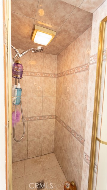 1816 W Yarnell Street, West Covina CA: https://media.crmls.org/medias/c99f7436-96db-485a-8094-4023d15d3e3d.jpg