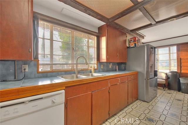 Detail Gallery Image 17 of 48 For 18087 San Bernardino, Bloomington,  CA 92316 - 3 Beds | 1/1 Baths