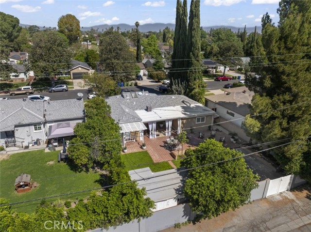 Detail Gallery Image 35 of 44 For 17008 Hartland St, Lake Balboa,  CA 91406 - 4 Beds | 2 Baths