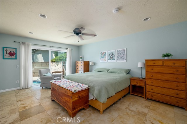 2010 Oakland Hills Drive, Corona CA: https://media.crmls.org/medias/c9a03b1d-af81-472a-a128-648173ccc828.jpg