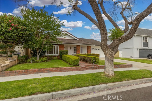 10281 Kings Street, Los Alamitos CA: https://media.crmls.org/medias/c9a0eeba-b0dd-4940-bc13-9707eeb3c996.jpg