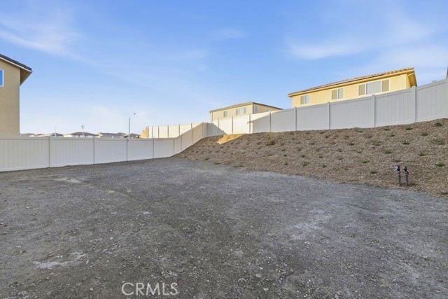 Detail Gallery Image 15 of 28 For 33202 Damask Ln, French Valley,  CA 92596 - 3 Beds | 2/1 Baths