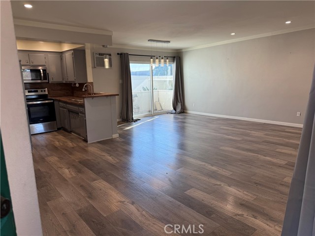 Front Image Thumbnail for CRGD26116078