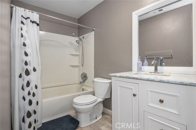 Detail Gallery Image 14 of 23 For 1360 Brentwood Cir a,  Corona,  CA 92882 - 3 Beds | 2/1 Baths