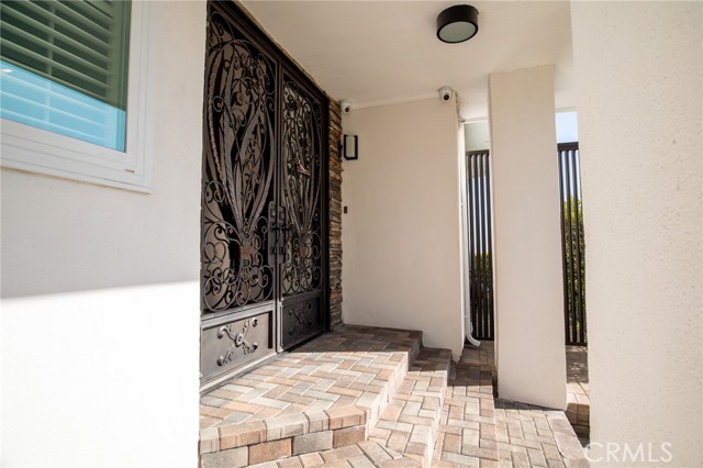 Detail Gallery Image 3 of 52 For 11810 Babbitt, Granada Hills,  CA 91344 - 4 Beds | 4 Baths