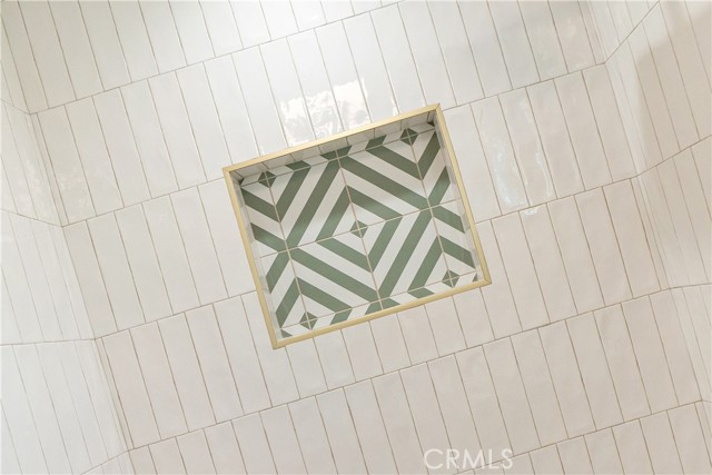 3991 Hubert Avenue, Los Angeles CA: https://media.crmls.org/medias/c9a37114-734a-4400-858f-fb911c565131.jpg