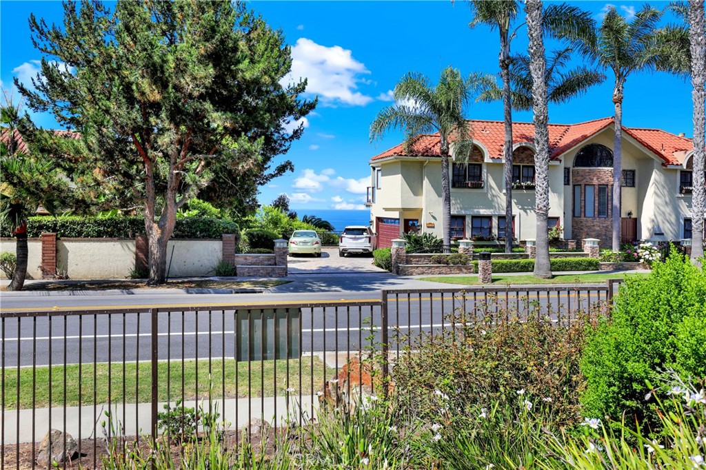 MLS #OC25249713 image #41