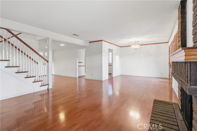 Detail Gallery Image 5 of 46 For 1649 Albany Ct, Claremont,  CA 91711 - 3 Beds | 2/1 Baths