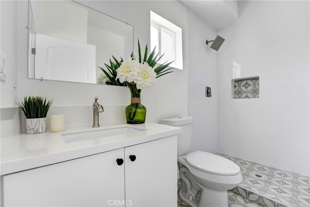 MLS #SR25235908 image #2