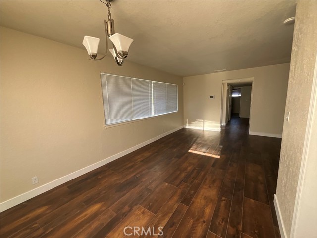 Detail Gallery Image 3 of 14 For 18290 Orange St, Hesperia,  CA 92345 - 3 Beds | 2 Baths