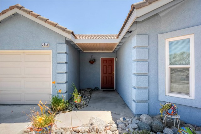 2613 Sheridan Road, San Bernardino CA: https://media.crmls.org/medias/c9a5d2f1-3a5c-4aeb-9f4c-a992d1fa26d2.jpg