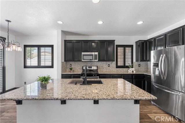 3429 Gemstone Avenue, Rosamond CA: https://media.crmls.org/medias/c9a726bb-72d0-474b-9d30-aba3182b76f7.jpg