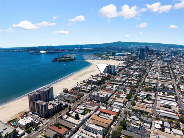 1400 E Ocean Boulevard, Long Beach CA: https://media.crmls.org/medias/c9a7ca2e-eb5a-422c-837c-a4d180738003.jpg