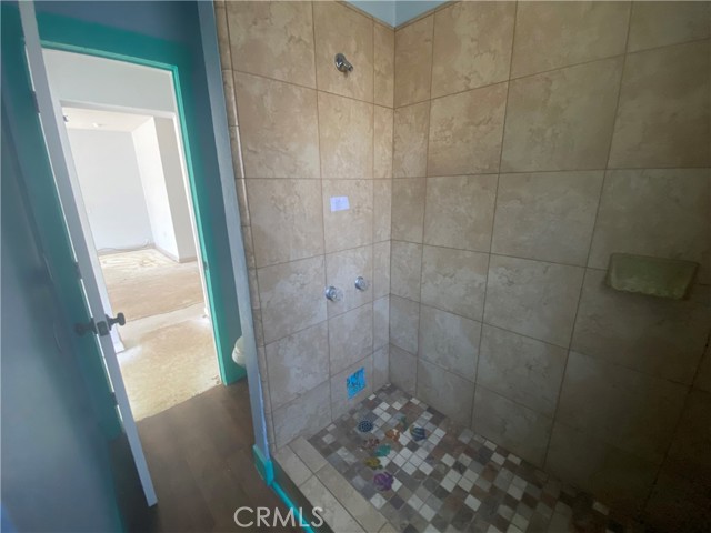566 1st Street, Upper Lake CA: https://media.crmls.org/medias/c9a823bc-0db8-4b2a-87ba-66223e7c586e.jpg