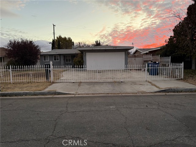 Detail Gallery Image 1 of 1 For 1380 Indian Sage Rd, Lancaster,  CA 93534 - 3 Beds | 2 Baths