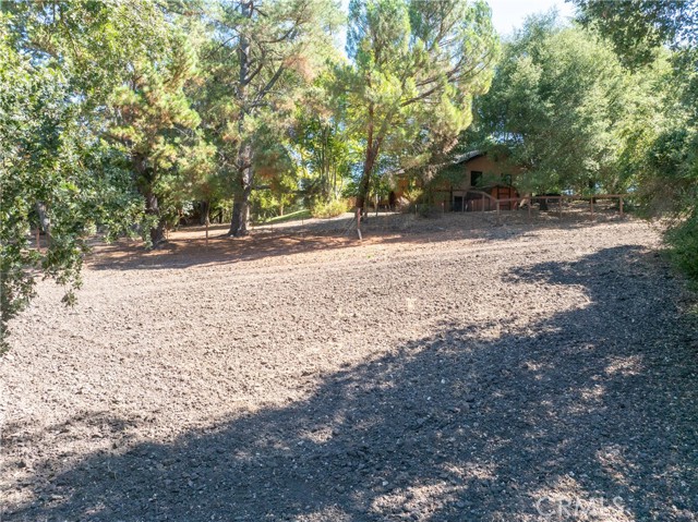2480 Ardilla Road, Atascadero CA: https://media.crmls.org/medias/c9a84849-eaf1-4fc9-9f81-ffeef81f3b7e.jpg