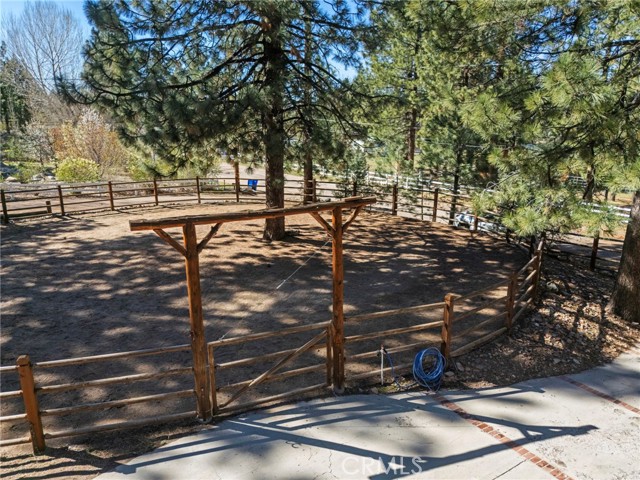 Detail Gallery Image 7 of 41 For 2160 Mariposa, Big Bear City,  CA 92314 - 3 Beds | 2 Baths