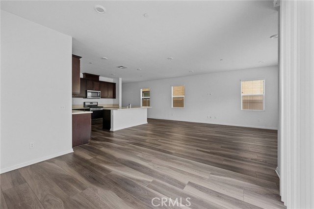 893 Harvest Avenue, Upland CA: https://media.crmls.org/medias/c9a94f33-64c3-4e10-996d-784734aa30a7.jpg
