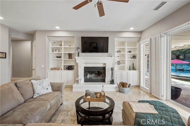 Detail Gallery Image 7 of 65 For 9260 Miners Xing, Loomis,  CA 95650 - 4 Beds | 2/1 Baths