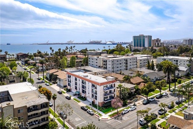 191 Kennebec Avenue, Long Beach CA: https://media.crmls.org/medias/c9aa058c-43c5-4f57-8c21-b5c514d2d685.jpg
