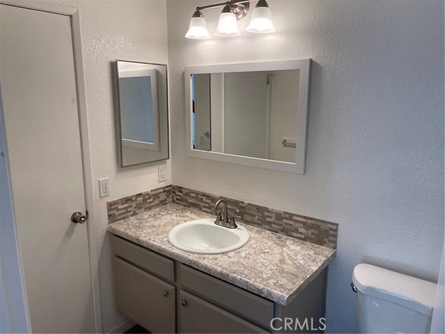 Detail Gallery Image 8 of 9 For 1005 Lilac St, Hemet,  CA 92545 - 2 Beds | 1 Baths