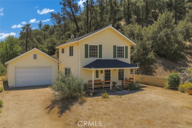 312 Border Street, Frazier Park CA: https://media.crmls.org/medias/c9ad2dfd-e650-43cc-b5dd-8f9560888a51.jpg