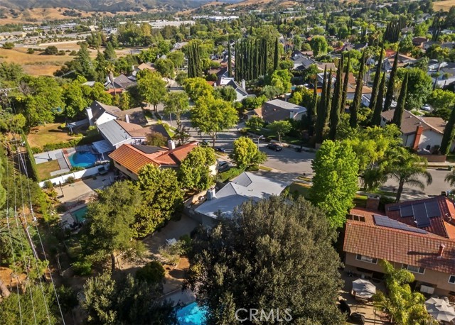 5340 Edgeware Drive, Calabasas CA: https://media.crmls.org/medias/c9ae6f06-5ea5-4027-8b66-5cc312c35b10.jpg