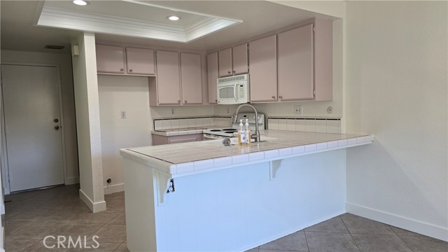 2320 Sandbar Drive, Fullerton CA: https://media.crmls.org/medias/c9af3122-3dee-4b78-9c28-10633ed77567.jpg
