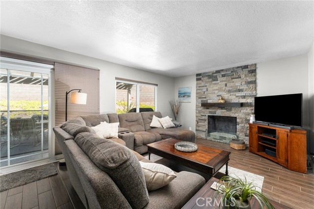 Detail Gallery Image 14 of 48 For 10664 Finch Ave, Rancho Cucamonga,  CA 91737 - 4 Beds | 2/1 Baths