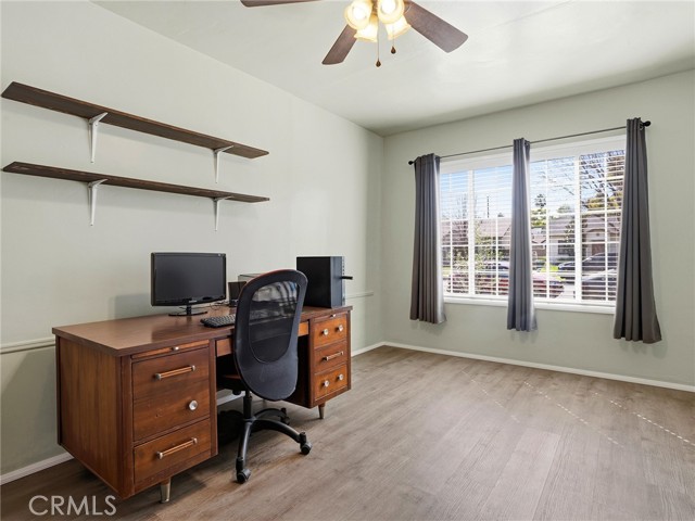 Detail Gallery Image 23 of 45 For 228 N Beachwood Dr, Burbank,  CA 91506 - 3 Beds | 1 Baths