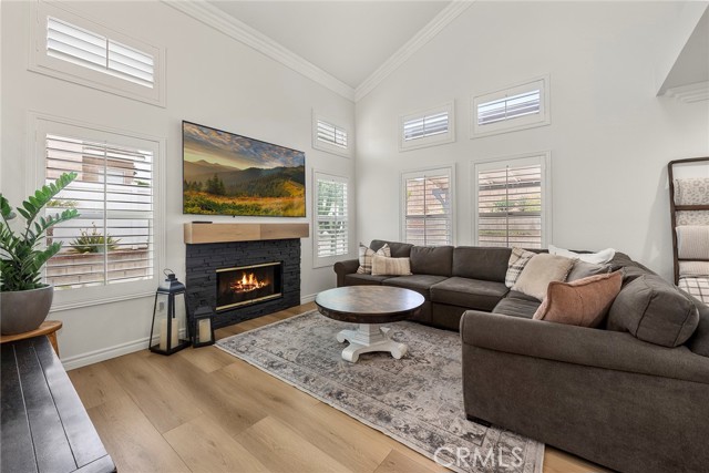 938 Cheyenne Road, Corona CA: https://media.crmls.org/medias/c9b023f6-d257-42c8-ae46-19beb4a8367e.jpg