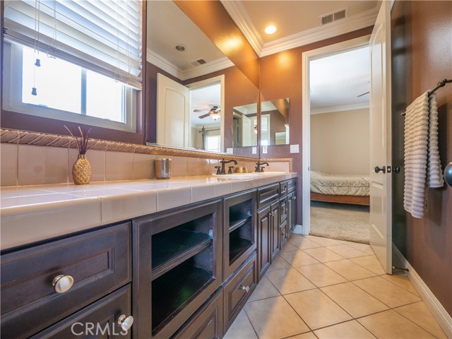 Detail Gallery Image 20 of 46 For 8120 Sunset Rose Dr, Corona,  CA 92883 - 5 Beds | 5/1 Baths