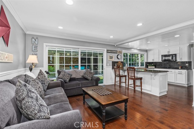 513 Loyola Drive, Placentia CA: https://media.crmls.org/medias/c9b0ce6d-0746-4621-b34c-56fc544d8b17.jpg