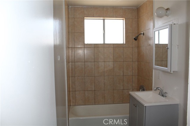 Detail Gallery Image 9 of 9 For 38903 Rambler Ave #1,  Palmdale,  CA 93550 - 3 Beds | 1 Baths