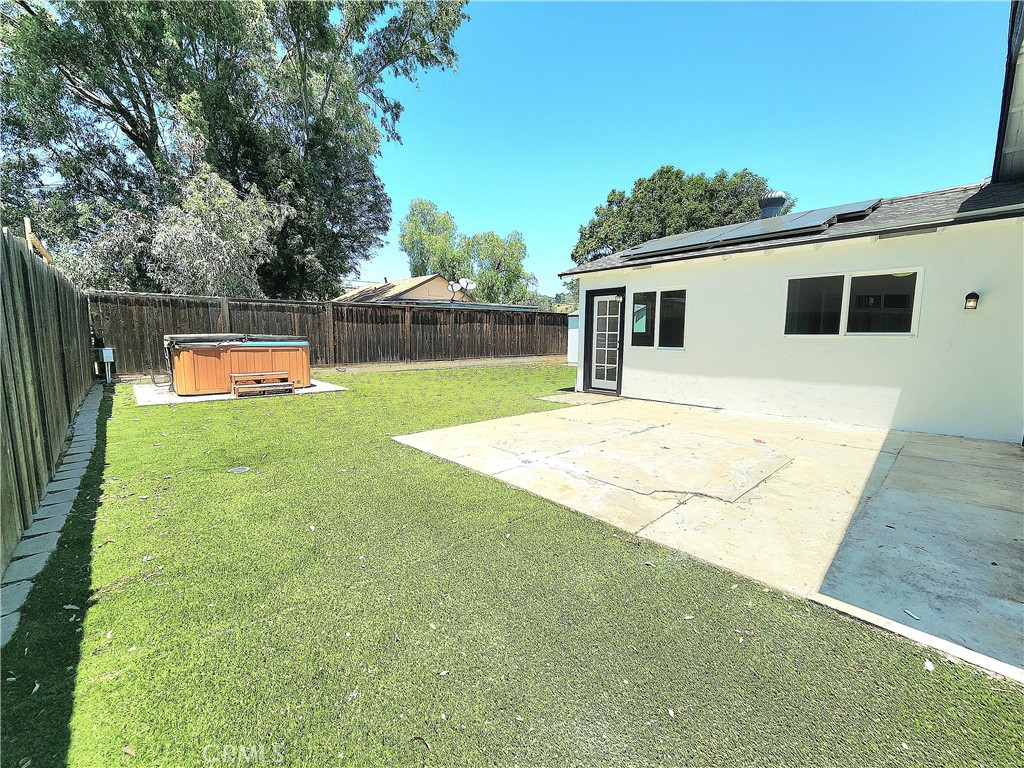 MLS #OC25114321 img 4