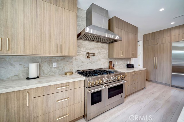 Detail Gallery Image 27 of 72 For 5355 Aldea Ave, Encino,  CA 91316 - 5 Beds | 5/1 Baths