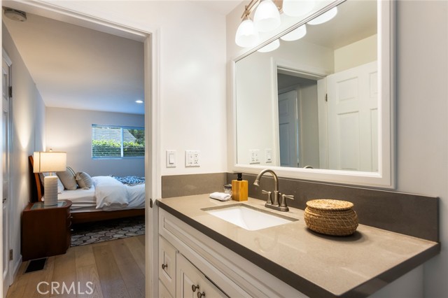 22253 Del Valle Street, Woodland Hills CA: https://media.crmls.org/medias/c9b182fa-b3e7-45b0-9d57-2882af9d68cc.jpg
