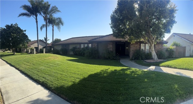 2638 S Euclid Avenue, Ontario CA: https://media.crmls.org/medias/c9b26a1b-65ce-46f6-a560-1c0cd90b5cbc.jpg
