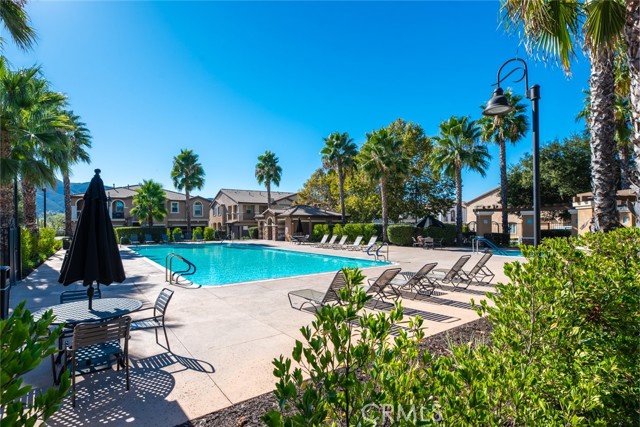 Image 32 of 36 For 43078 Avenida Amistad