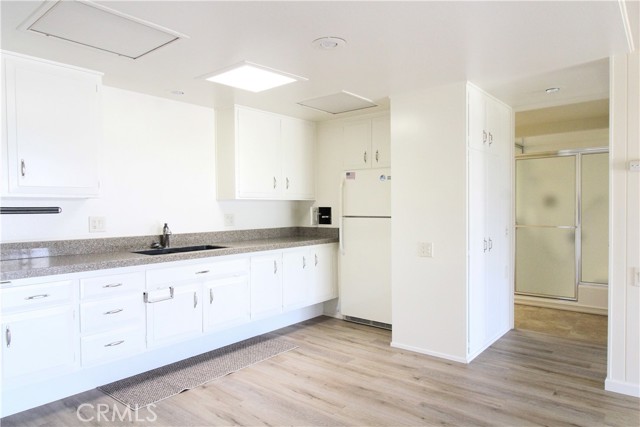 Detail Gallery Image 16 of 21 For 13061 Oak Hills Dr 221b,  Seal Beach,  CA 90740 - 1 Beds | 1 Baths