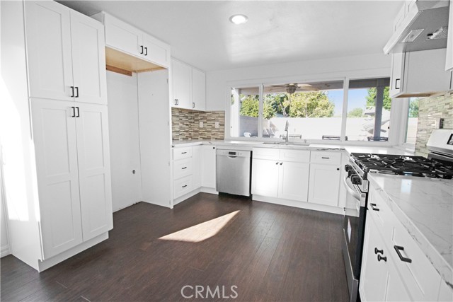 4092 Odessa Drive, Yorba Linda CA: https://media.crmls.org/medias/c9b349ca-5eb0-41e4-94a9-f8ac535e117d.jpg