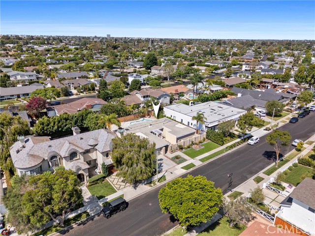 Detail Gallery Image 32 of 34 For 1609 Anita Ln, Newport Beach,  CA 92660 - 4 Beds | 3/1 Baths